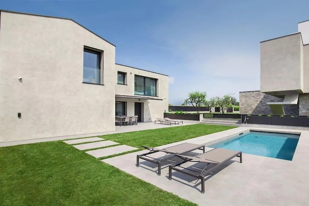 Villa Greghe-Lusso Con Piscina Lazise
