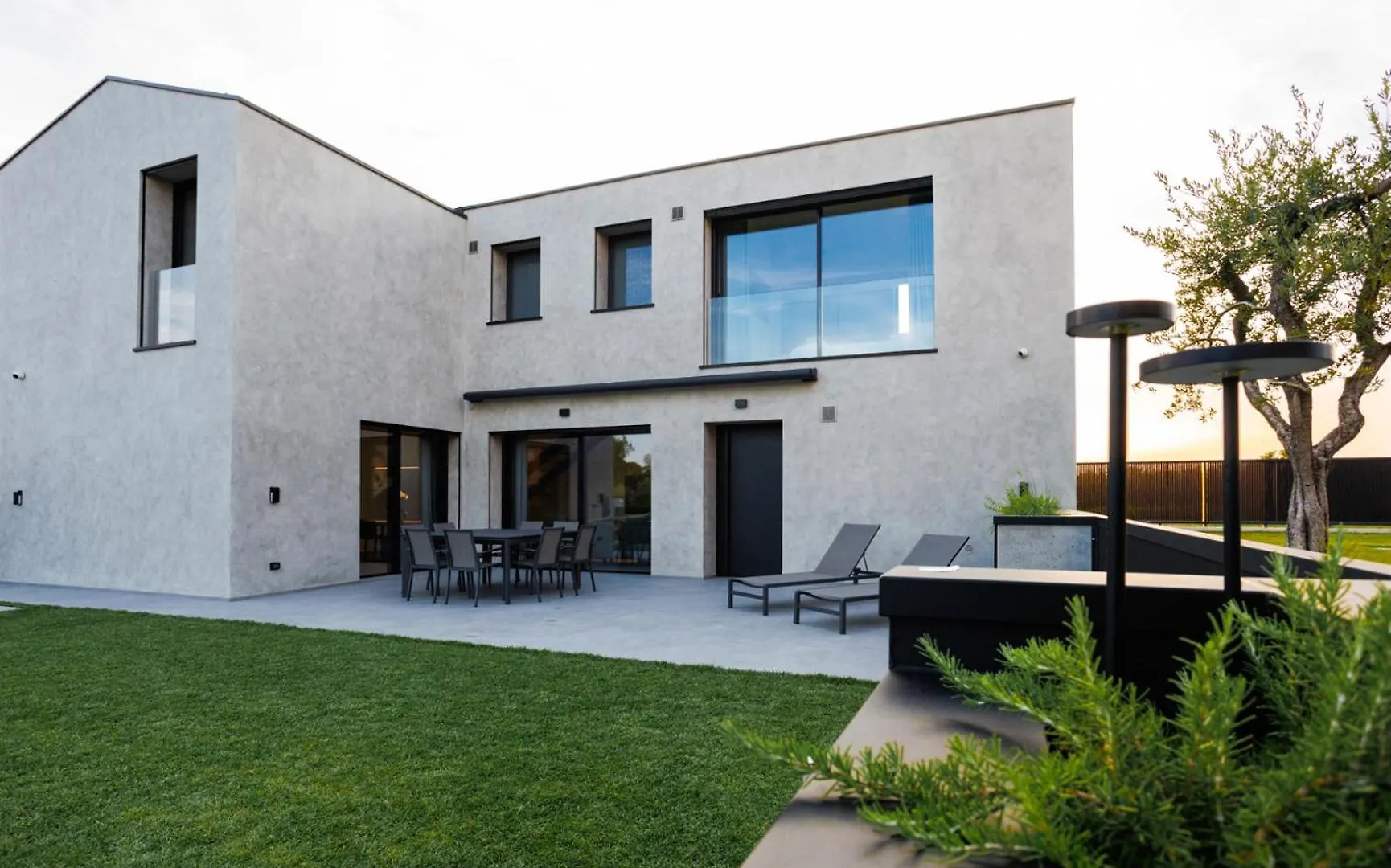 Villa Greghe-Lusso Con Piscina Lazise 0*,  Italy
